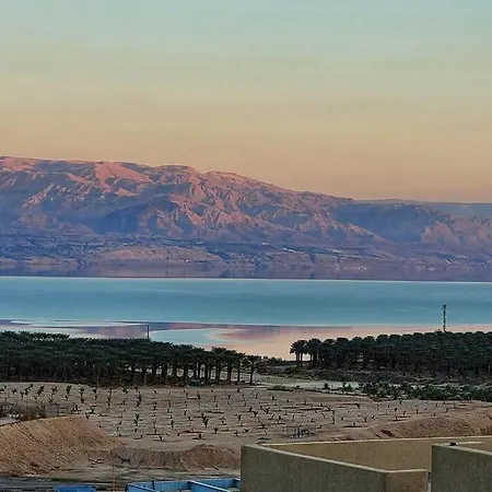 Dead Sea Rooftop - גג ים המלח Avnat Exterior photo