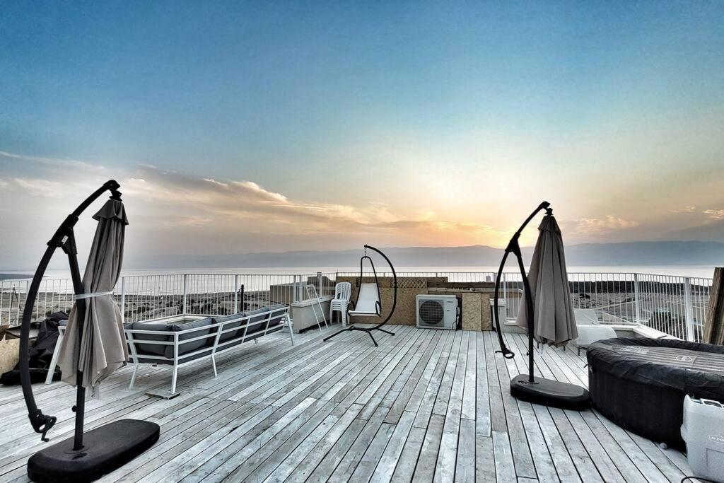 Dead Sea Rooftop - גג ים המלח *