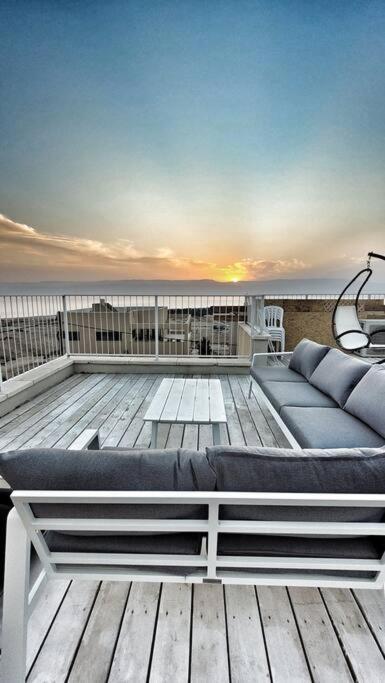 Dead Sea Rooftop - גג ים המלח *