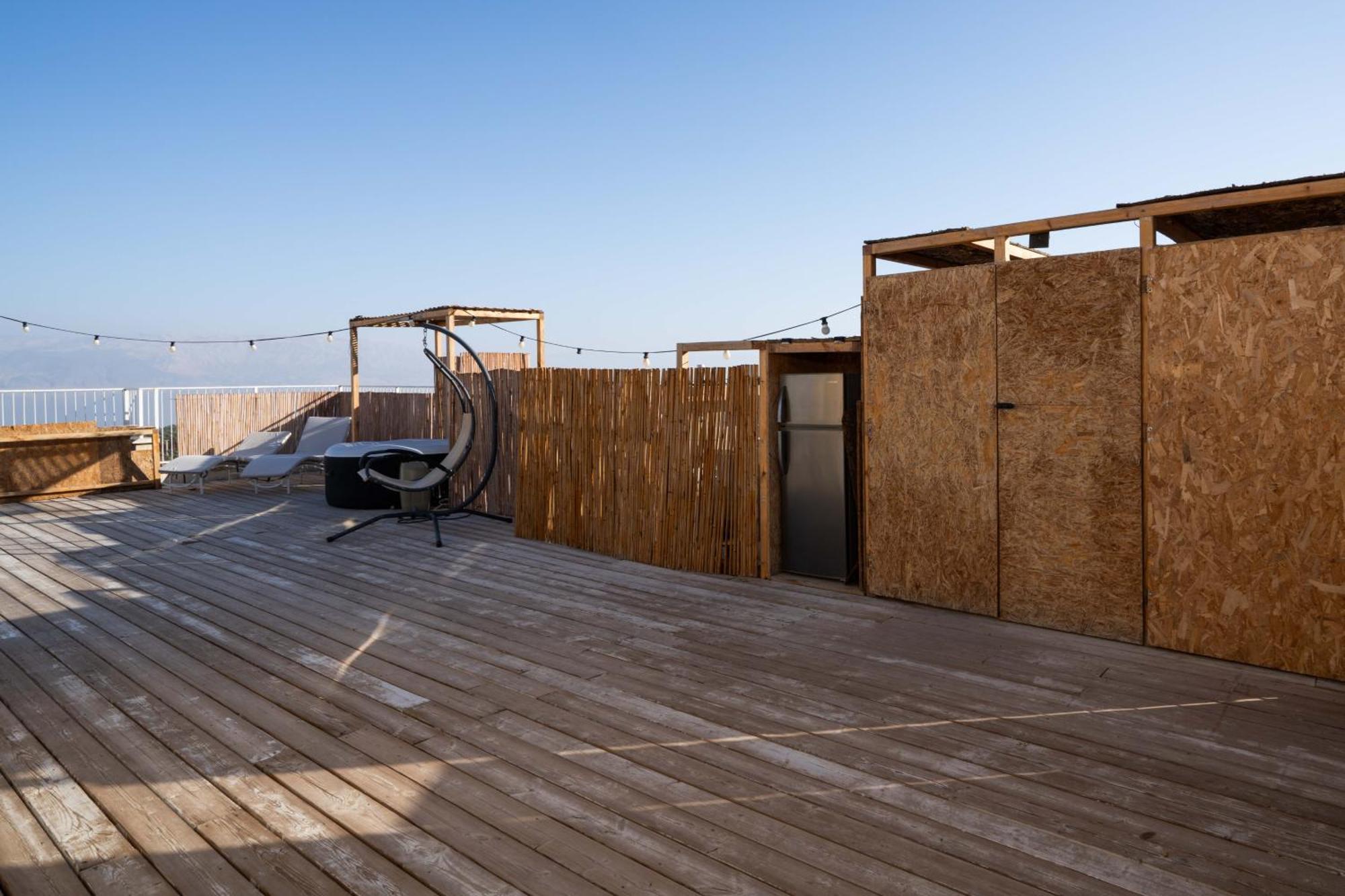Apartment Dead Sea Rooftop - גג ים המלח *